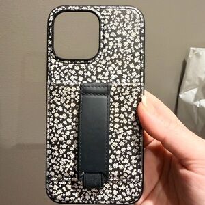 Walli iPhone 14 Pro Max black & white wallet case